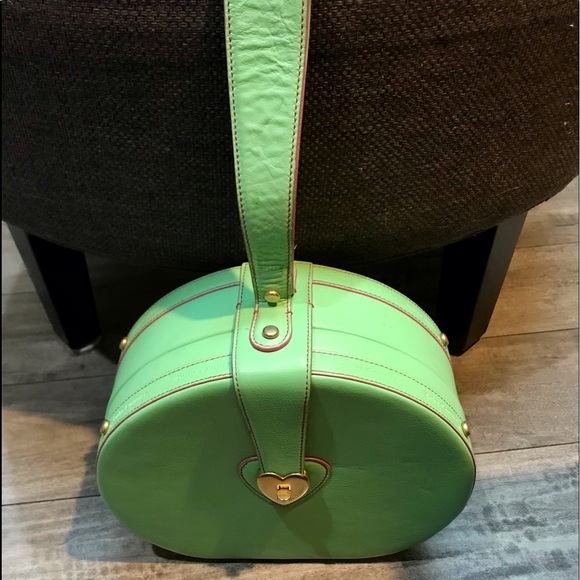 Juicy Couture leather train case purse READ please - Picture 3 of 16